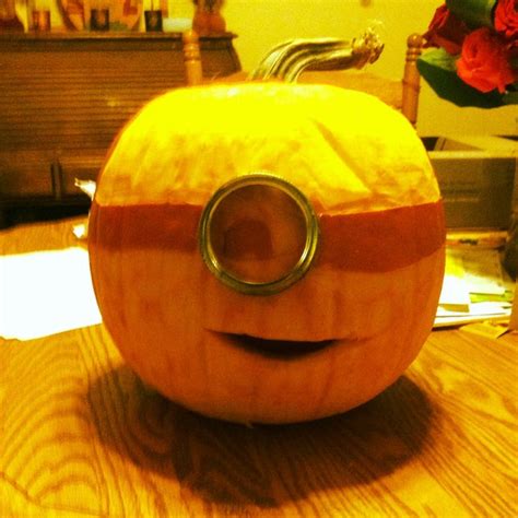 Halloween Minion Pumpkin Carving