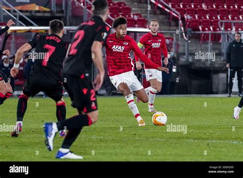 ALKMAAR NIEDERLANDE NOVEMBER 26 Calvin Stengs Von AZ Alkmaar