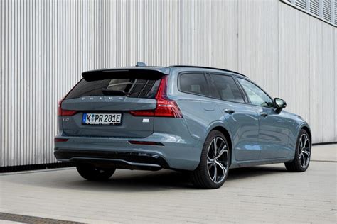 Volvo V60 Recharge T8 Awd