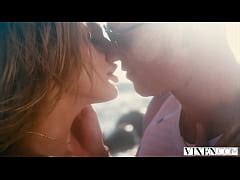 Vixen Curvaceous Blonde Model Blake Seduces Photographer Xxx Mobile Porno Videos Movies