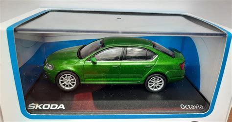 ŠKODA OCTAVIA III liftback 1 43 ABREX Aukro