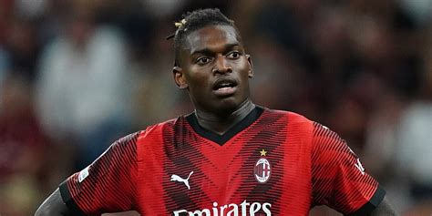 Milan Caso Leao Dopo Lerrore In Champions Pioli Pu Fermarlo