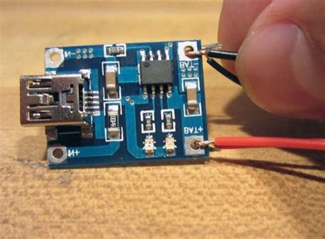 Как своими руками сделать универсальную USB зарядку для телефона с ...