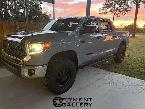 2018 Toyota Tundra 18x9 Method Race Wheels Lt28575r18 Toyo Tires