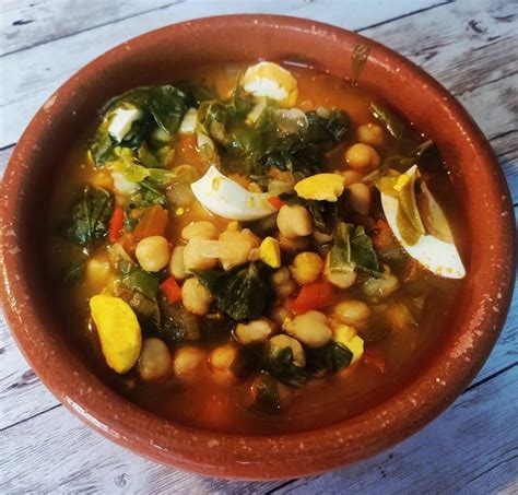 Potaje De Garbanzos Con Acelgas Y Huevo Les Recetines