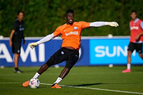 Thomas Alencar On Twitter Onana Participou Normalmente Do Treino Da