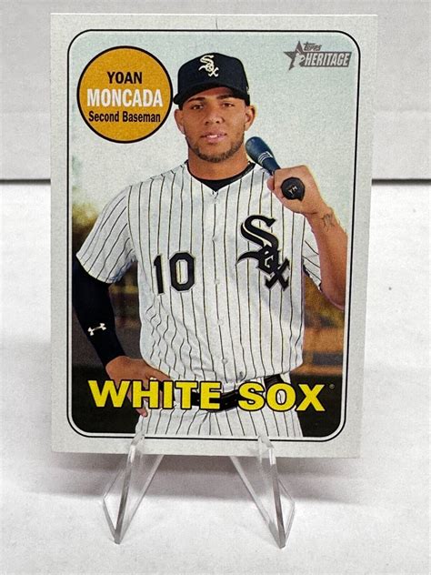 2018 Topps Heritage Baseball Card 201 Yoan Moncada Chicago White Sox