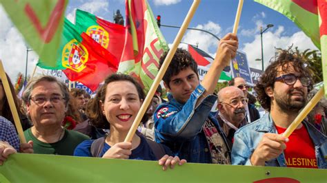 De Abril Em Fotos Desfile Av Da Liberdade Lisboa Livre