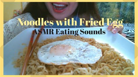 Asmr Eating Noodles And Fried Egg Eating Sounds Youtube