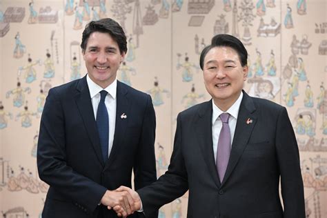 돌아온 대한민국 on Twitter RT President KR Warm welcome to JustinTrudeau