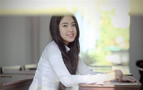 HOT GIRL VIỆT mặt bầu bĩnh vẫn cực xinh HOT GIRL MAT TRON