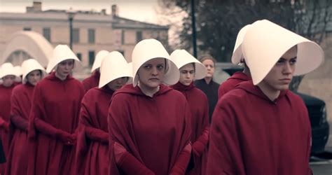 The Handmaid S Tale La Bande Annonce De La Saison 3 Unification France