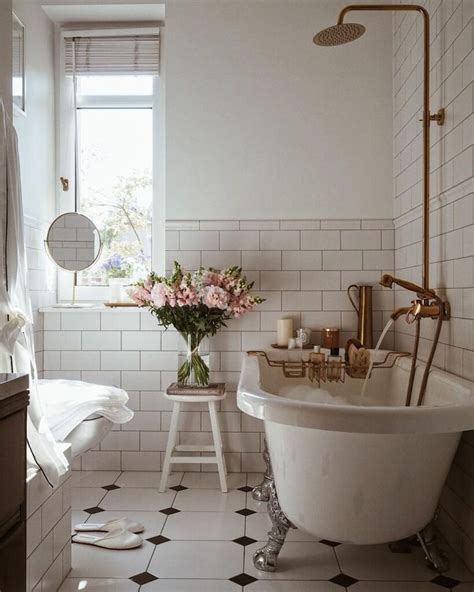 Ways To Create A Wonderful Soaking Tub Shower Combo In