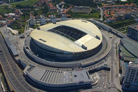 Euro 2004: Estádio do Dragao – Stadiony.net