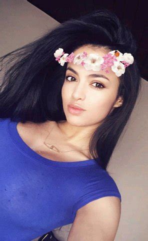 Hint What S Inside Porn Pic