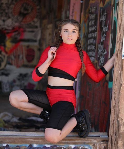 Piper Rockelle In A Crop Top