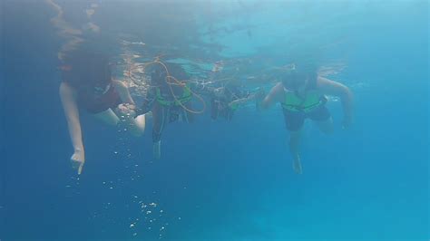 Snorkeling In Mantigue Island Camiguin Youtube