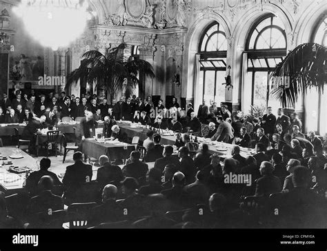 Lausanne treaty Black and White Stock Photos & Images - Alamy