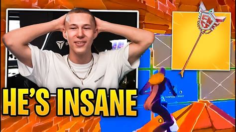 Mrsavage Is Shocked By Mongraal In Fncs Youtube