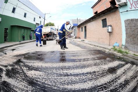 Prefeitura Recupera Ruas Do Bairro Gilberto Mestrinho Obras De