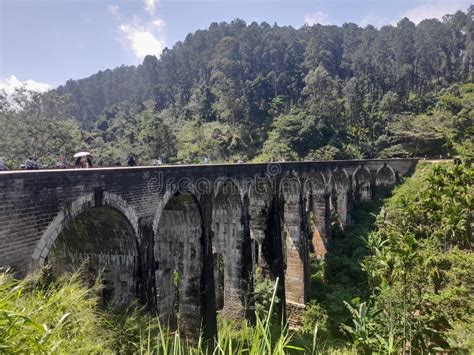 Pont De Neuf Arches Au Sri Lanka Photo Stock Image Du Pays Gens