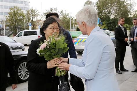 前總統蔡英文抵達捷克 將在「公元兩千論壇」發表演說