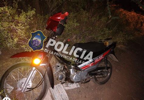 La Policía Recuperó Una Moto Que Fue Robada Y Abandonada En La Zona