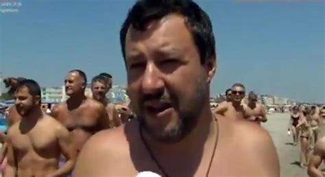 Figlio Salvini Su Moto D Acqua Della Polizia Questura Verifica