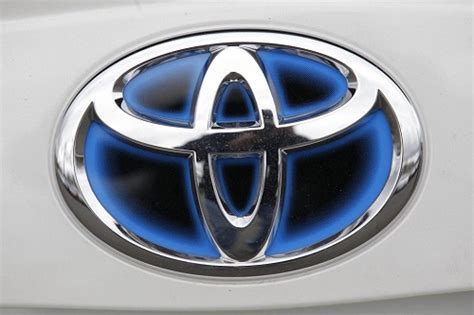 Toyota supera a Volkswagen como líder mundial en ventas José Cárdenas