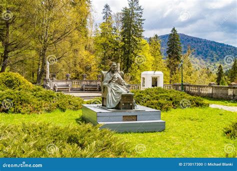 Peles Castle Romania Famous Neo Renaissance Castle And Ornamental