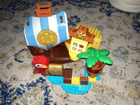 Pirates of Barracuda Bay : r/lego