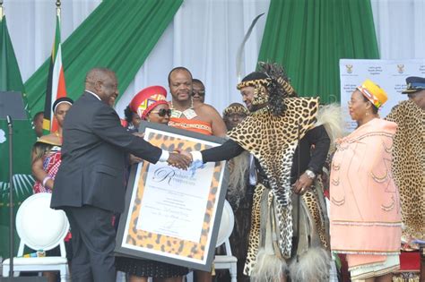 Pics King Misuzulu Gets His Certificate Daily Sun