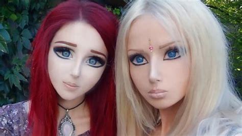 Est Ce Qu Elles Sont Des Amies De Barbie Telegraph