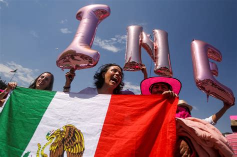 In Mexico Thousands Protest Electoral Overhaul They Say Threatens ...