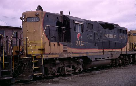 Eddies Rail Fan Page Northern Pacific Railroad Emd Gp 9 Diesel