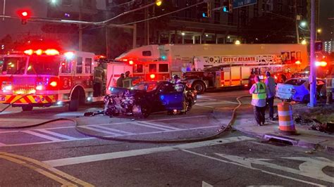 Two Hurt In Head On Wreck In Downtown Atlanta Alive