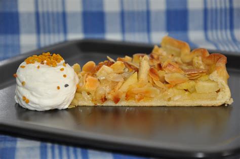 Hecho En Casa Tarta De Manzanas Y Almendras