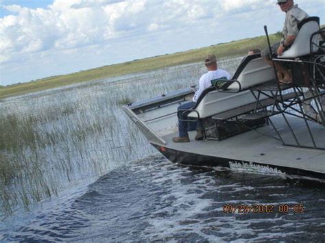 boat rental everglades - Airboat In Everglades