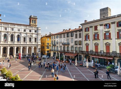 Piazza Vecchia Citta Alta Bergamo Hi Res Stock Photography And Images