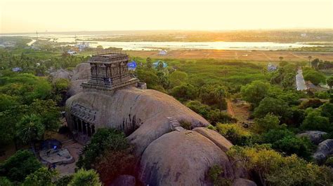 Olakkannesvara Temple The Old Lighthouse Wondermondo