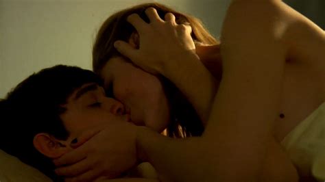 Nude Video Celebs Piper Blouin Nude View In A Room