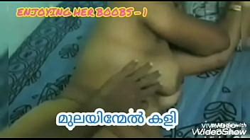 DISFRUTANDO SUS TETAS XVIDEOS