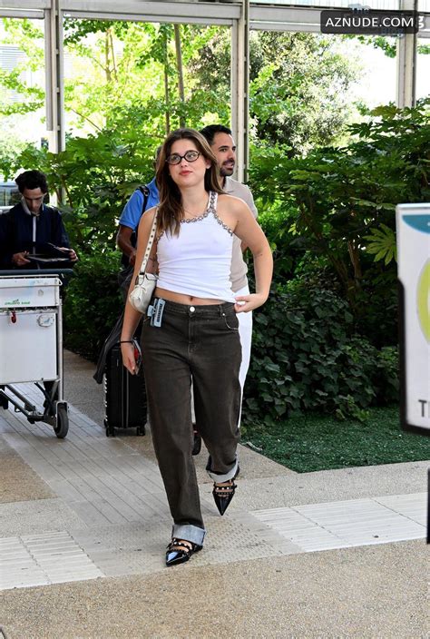 Nicole Wallace Sexy Spotted Flashing Her Hot Nipples In Venice Aznude