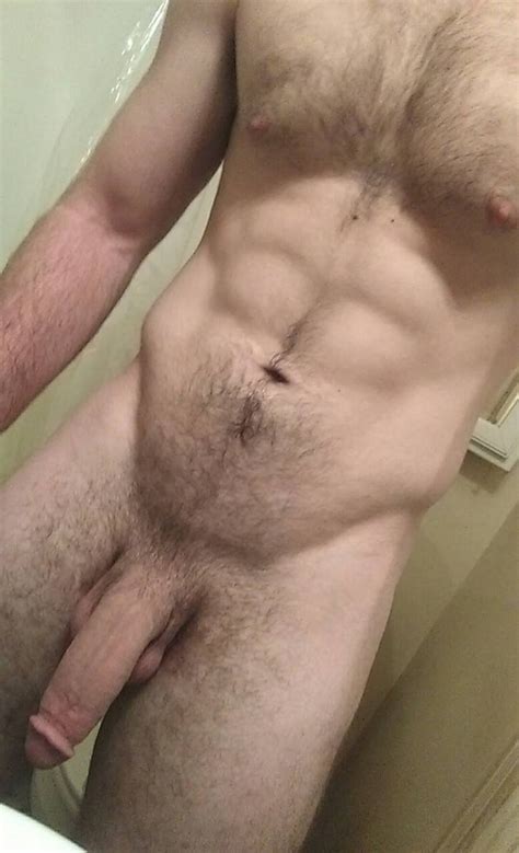 Hot Hung Guy Nude Selfie