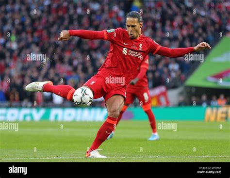 Virgil van dijk Fotos und Bildmaterial in hoher Auflösung Alamy