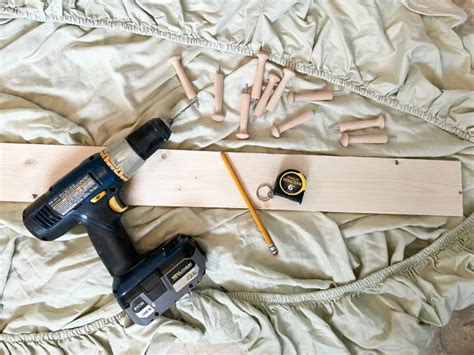 How To Make A Shaker Style Peg Rail For Easy Diy Building Bluebird