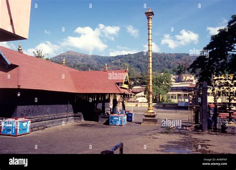 SABARIMALA TEMPLE KERALA Stock Photo: 8289182 - Alamy