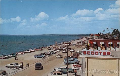 Looking East at Wasaga Beach on Georgian Bay Ontario Canada Postcard