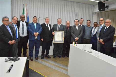 Desembargador Rogério Medeiros recebe Cidadania Honorária de Governador