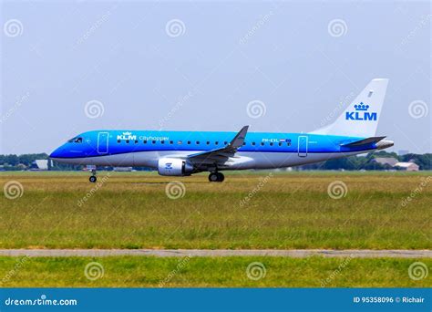 Klm Embraer 175 Editorial Photo Image Of Airport Aviation 95358096